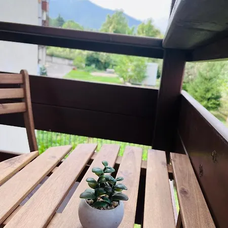 Apartman Mountain Cedar Pine 1 Bedroom Near Gondola Banszko