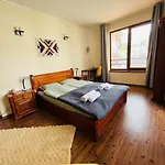 Mountain Cedar Pine 1 Bedroom Near Gondola *