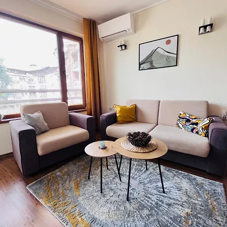 Mountain Cedar Pine 1 Bedroom Near Gondola バンスコ